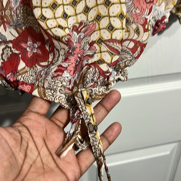 Tommy Hilfiger Women's Boho Floral Off-Shoulder Peasant Blouse. Size 2x. - Picture 4 of 8